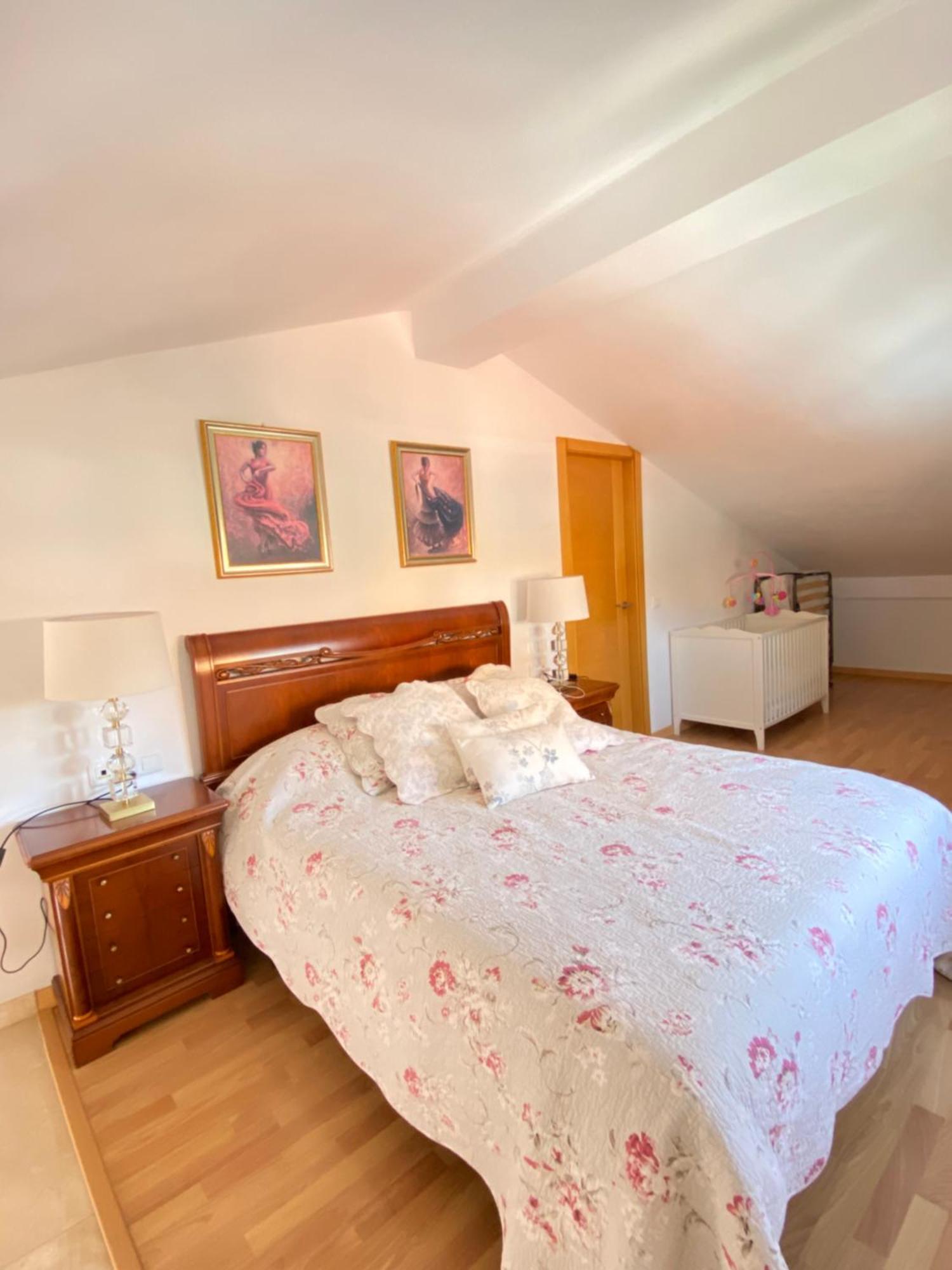 Villa With Heated Private Pool, Sea View& Turkish Sauna بينالماذينا المظهر الخارجي الصورة